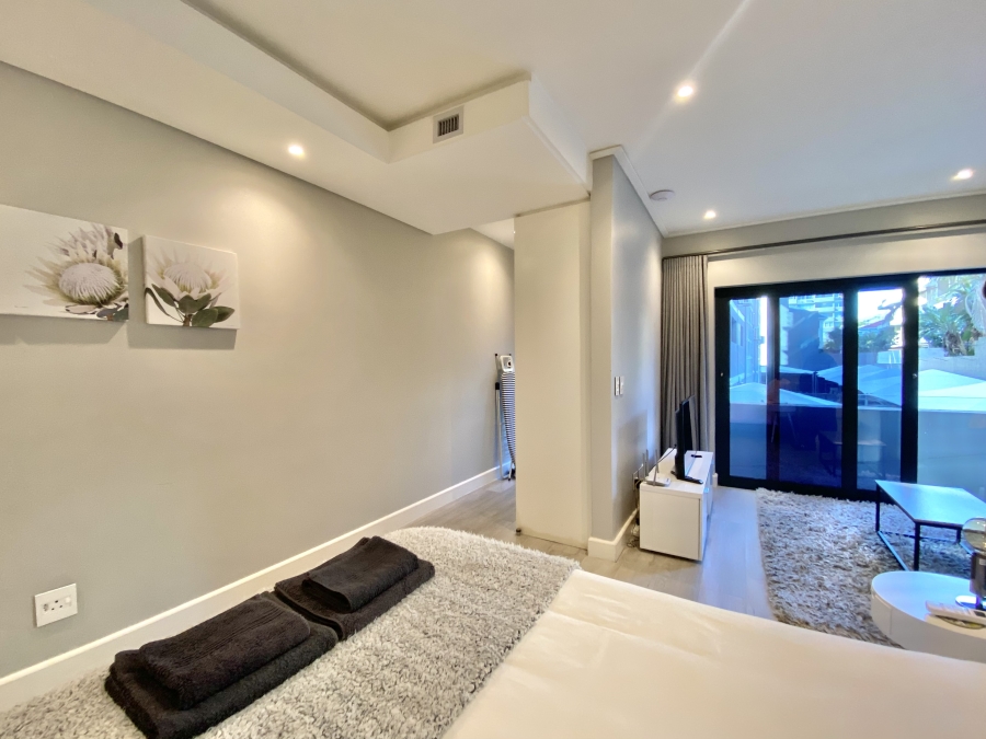 1 Bedroom Property for Sale in Green Point Western Cape